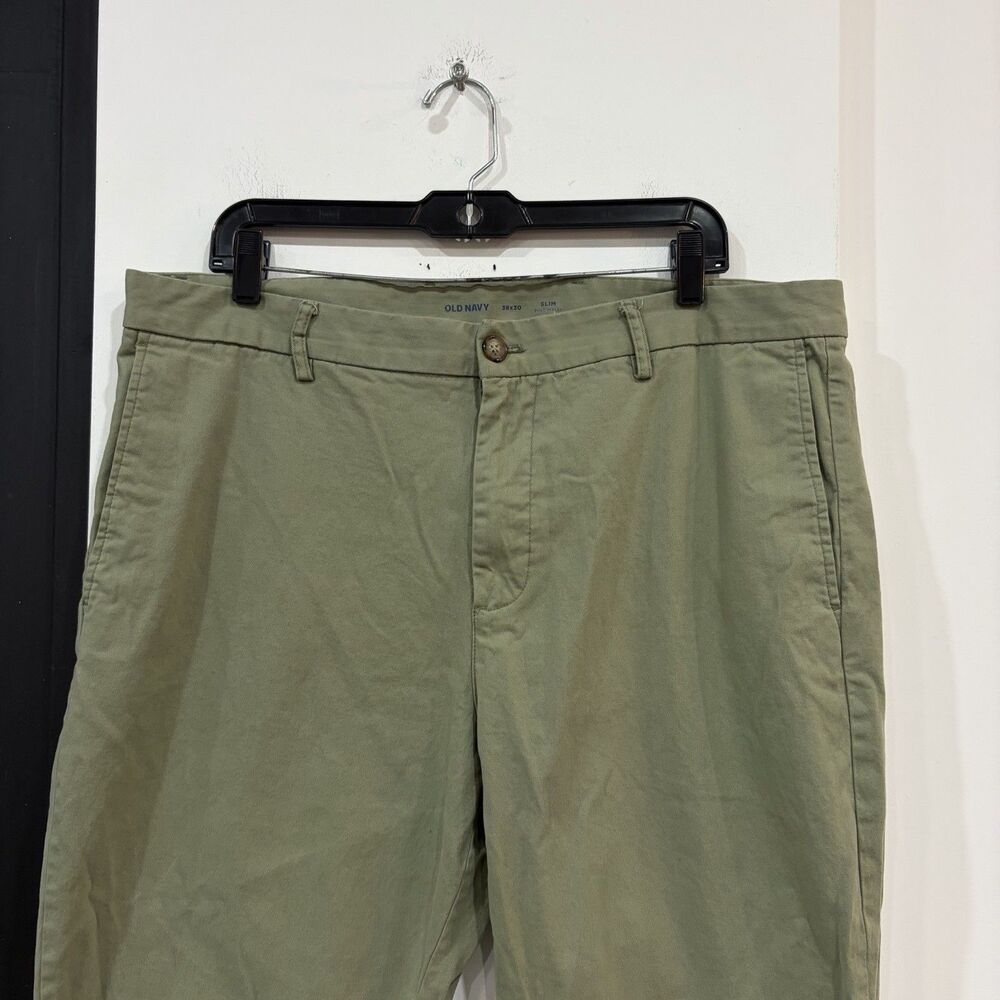 Old Navy Green Slim Fit Built In Flex Chino Pants 38 x 30 - Picture 2 of 5